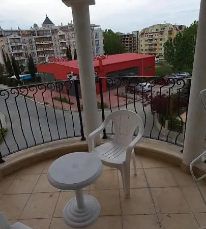 Quiet Corner Apartment
